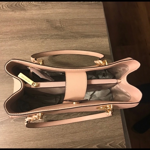 Michael Kors Sofia Large Saffiano Leather Tote - Picture 2 of 6